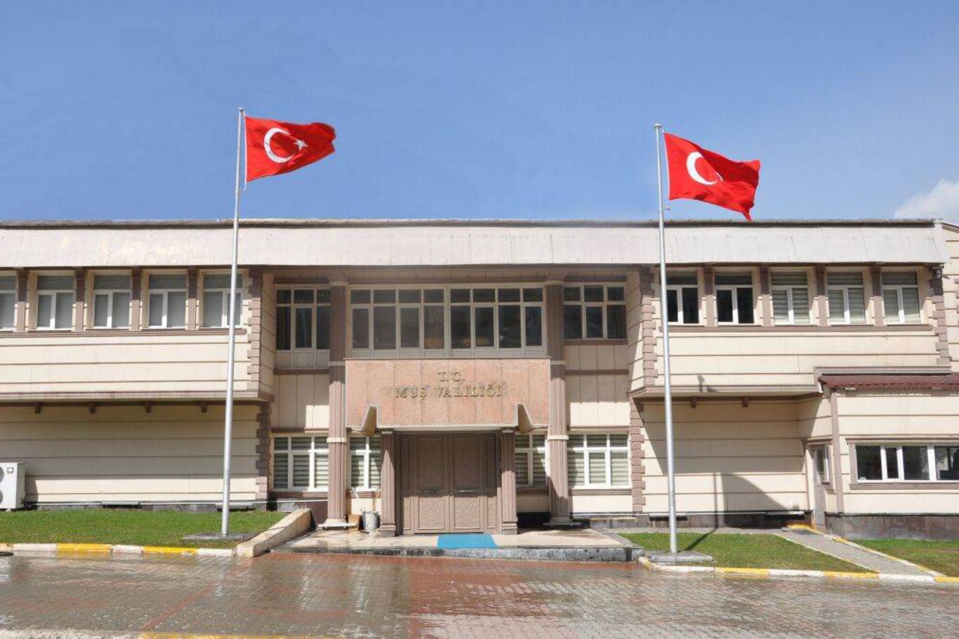 Muş Valiliği: PKK kendi elemanlarını katlediyor 